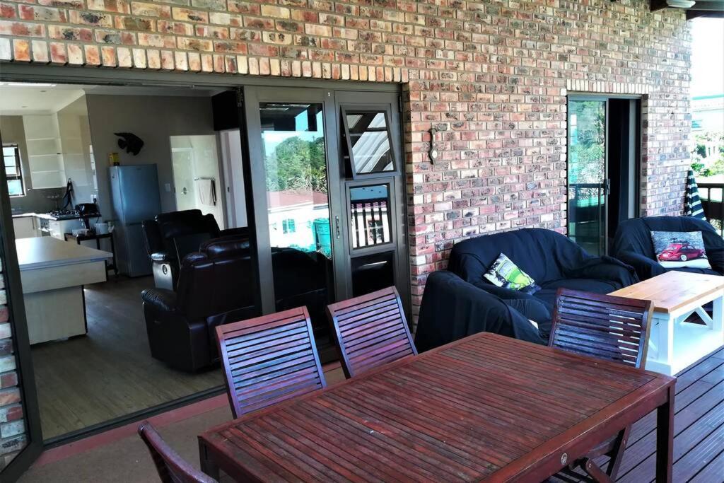 2 Bedroom Guest Suite at A-frame Glengariff Beach Glen Eden Exterior foto
